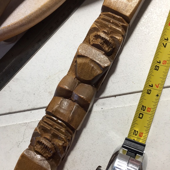 Vintage wooden hand carved tiki fork & spoon wall decor. - Picture 5 of 9